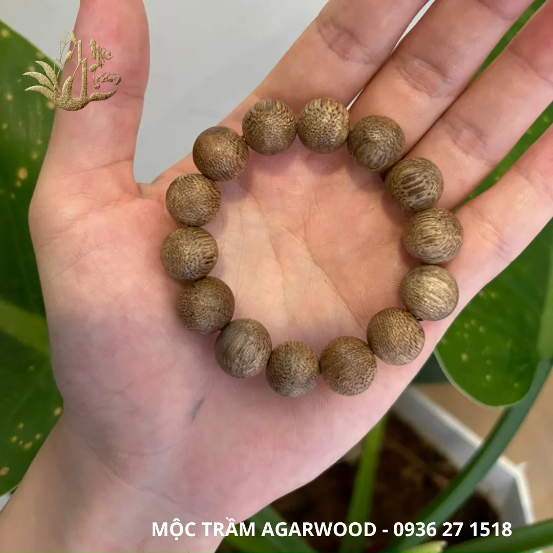 Vietnamese Natural Agarwood Bracelet – 12mm Round Beads | Premium Kyara Oud Jewelry